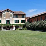 Semesterbostad Historic Morelli De Rossi Manzinello